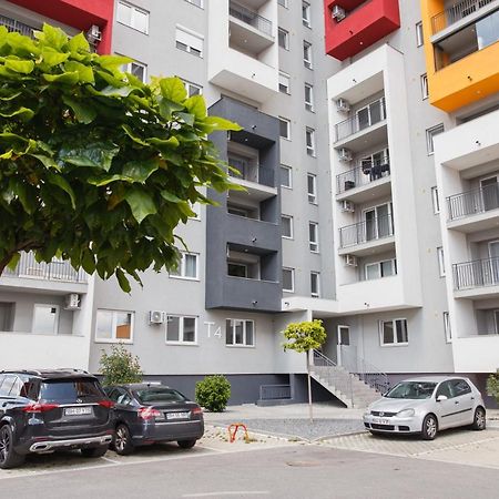 Charming Family Haven Apartment Oradea Exterior photo