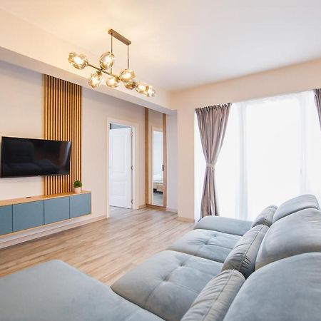 Charming Family Haven Apartment Oradea Exterior photo