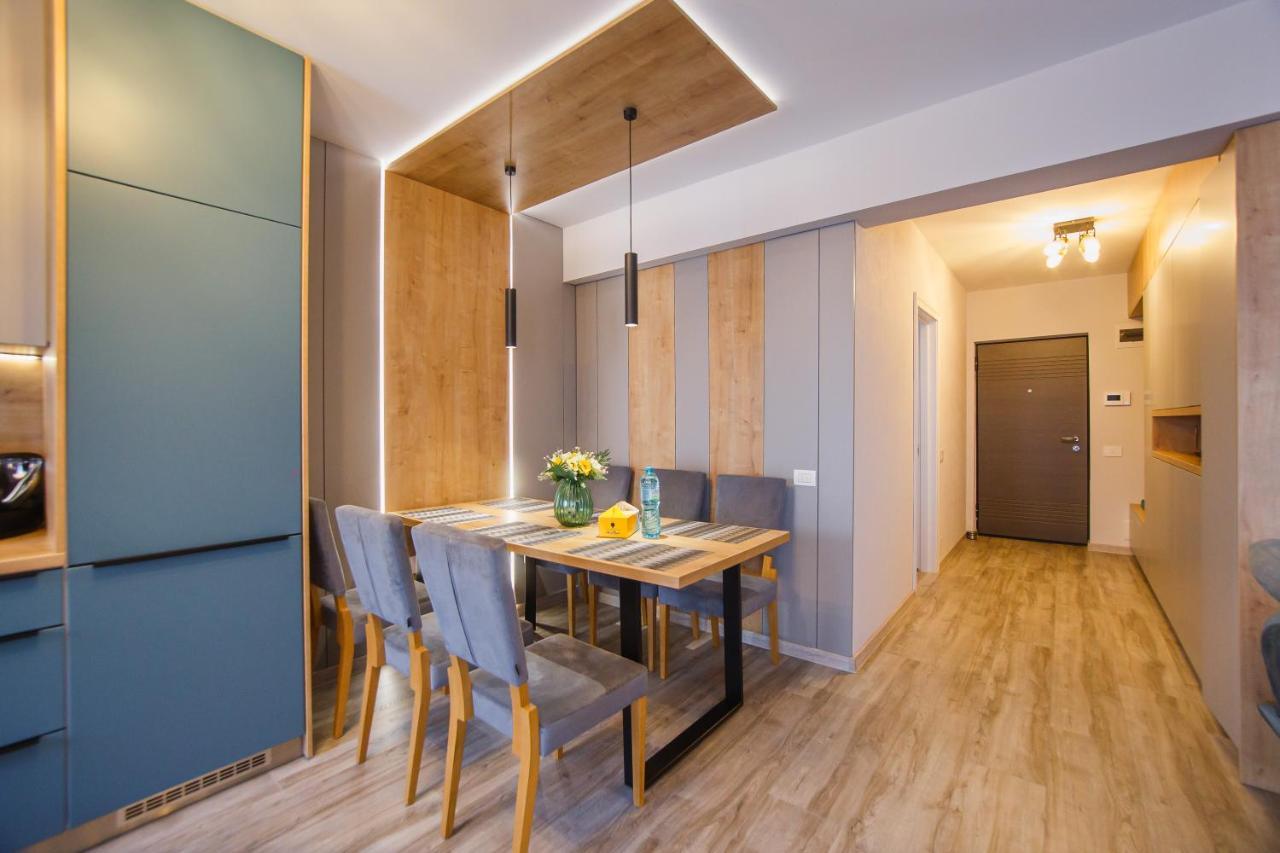 Charming Family Haven Apartment Oradea Exterior photo